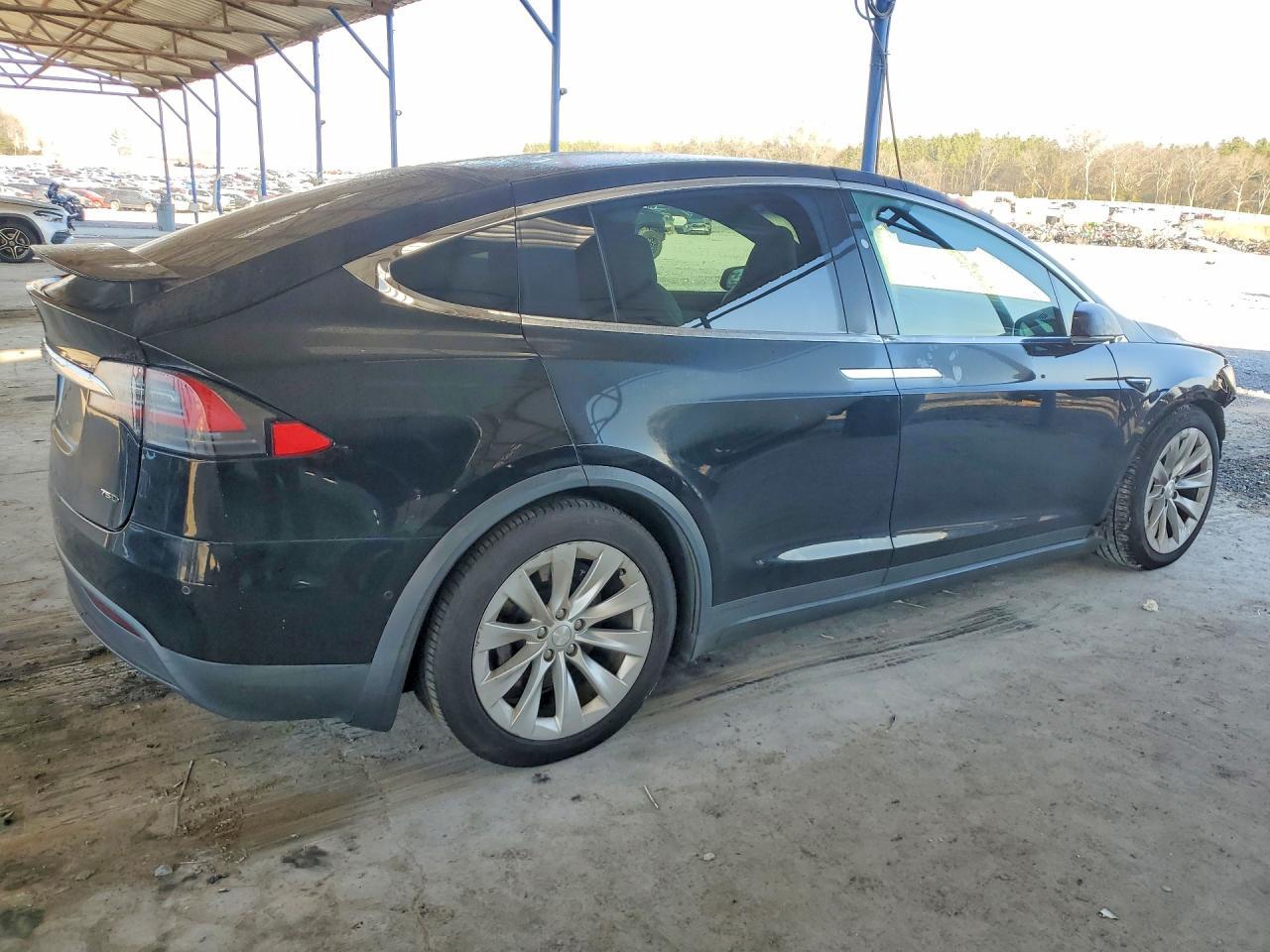 2017 Tesla Model X - Фото 3