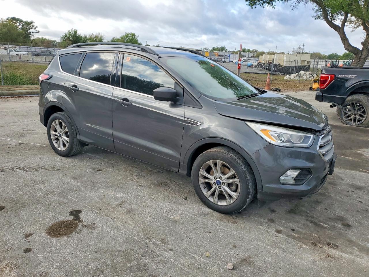 2018 Ford Escape Sel - Image 4