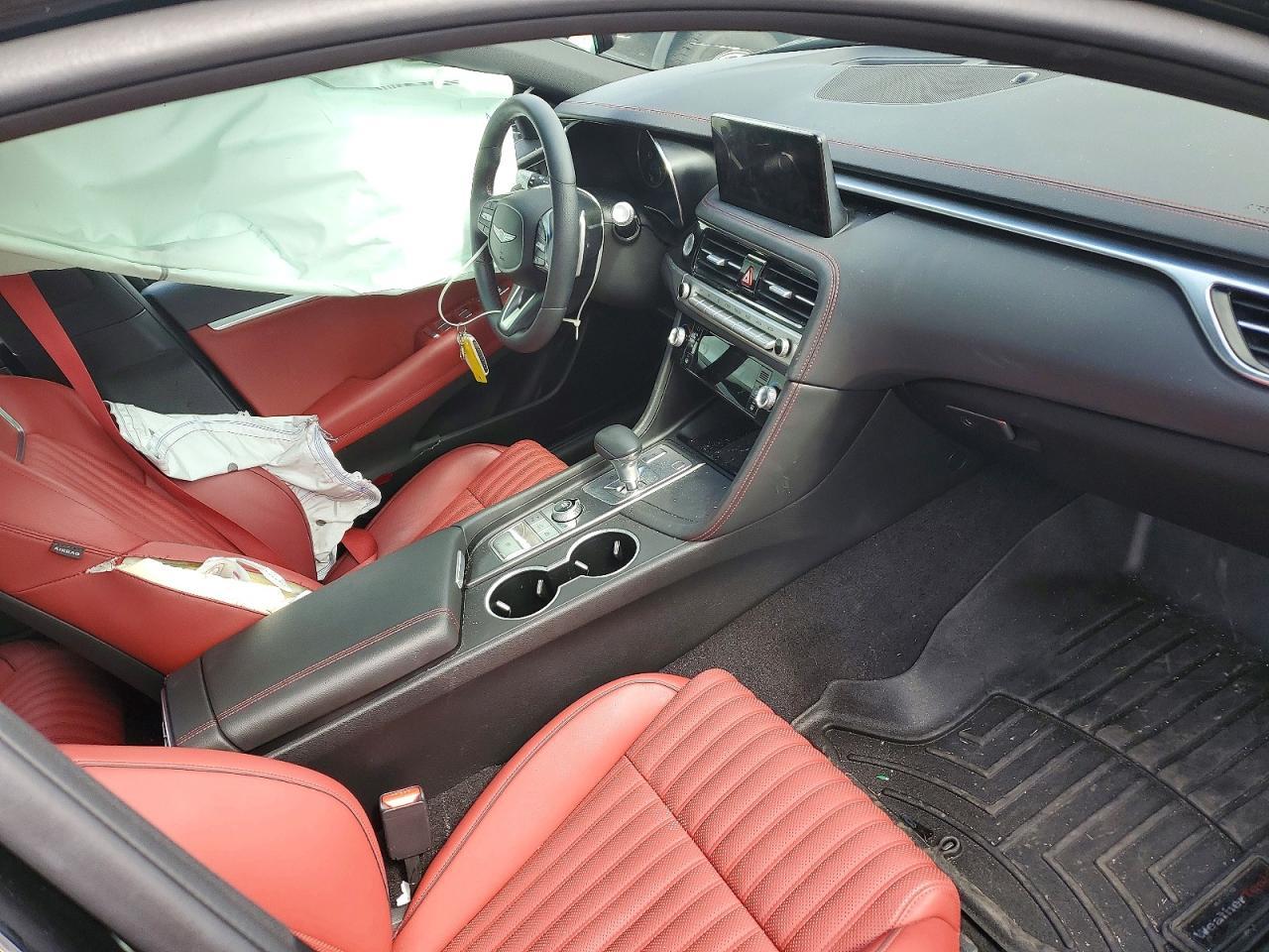 2025 Genesis G70 2.5T Sport Prestige - Фото 7