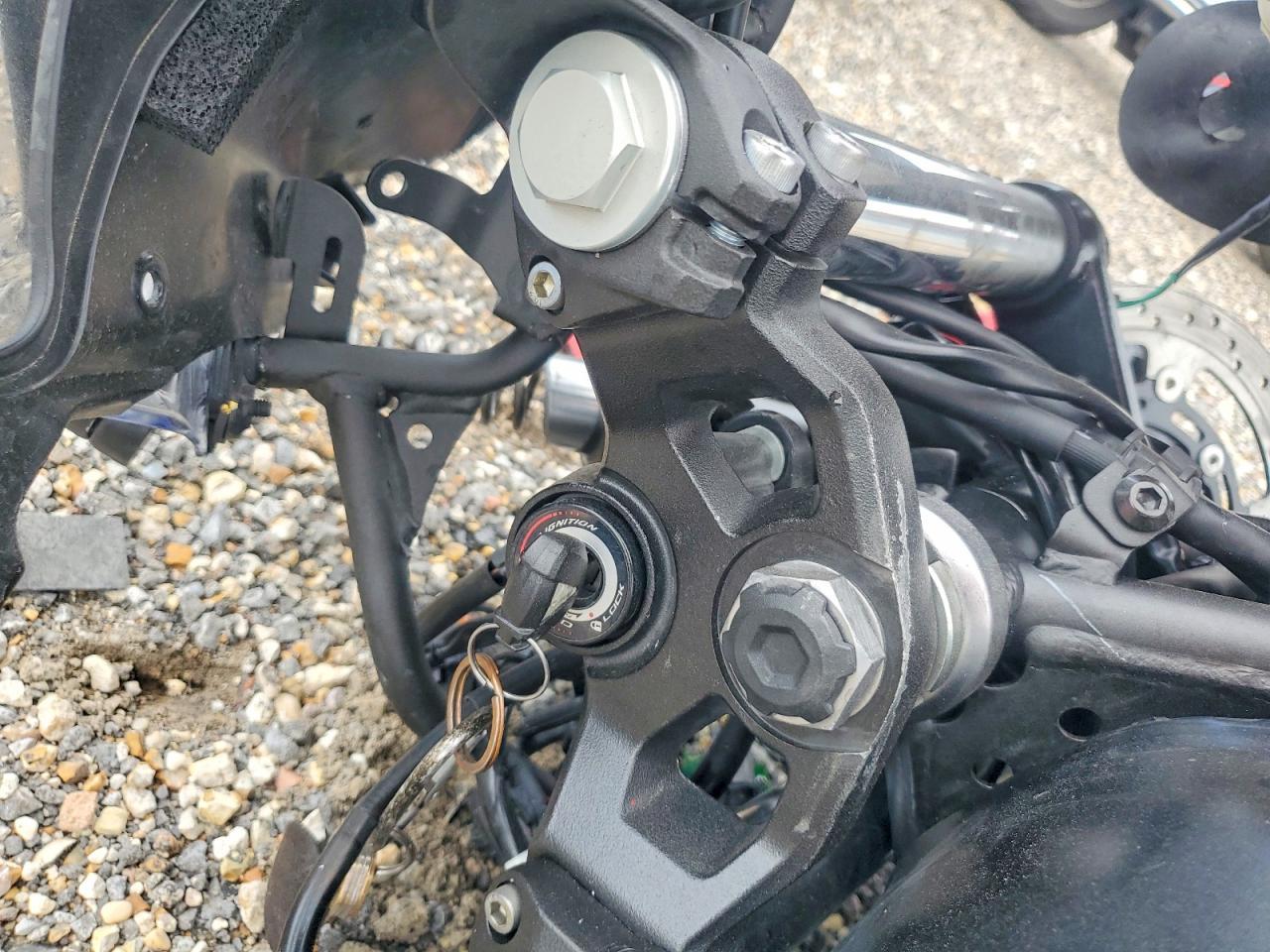 2025 Kawasaki Ex500 - Фото 7