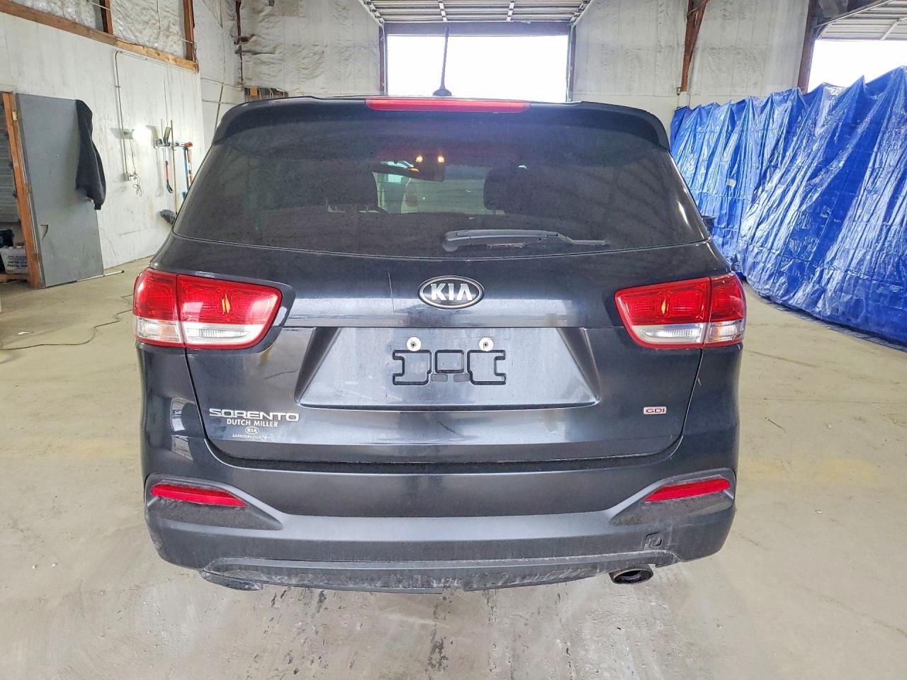 2017 Kia Sorento L - Image 6