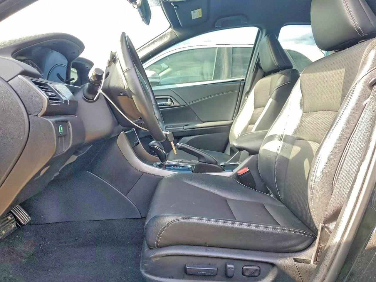 2017 Honda Accord Sport - Image 7