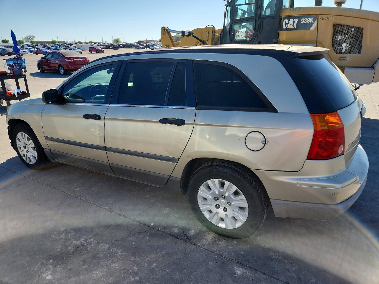 2006 Chrysler Pacifica - Image 2