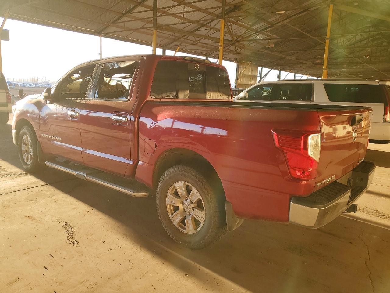 2018 Nissan Titan Sv - Фото 2