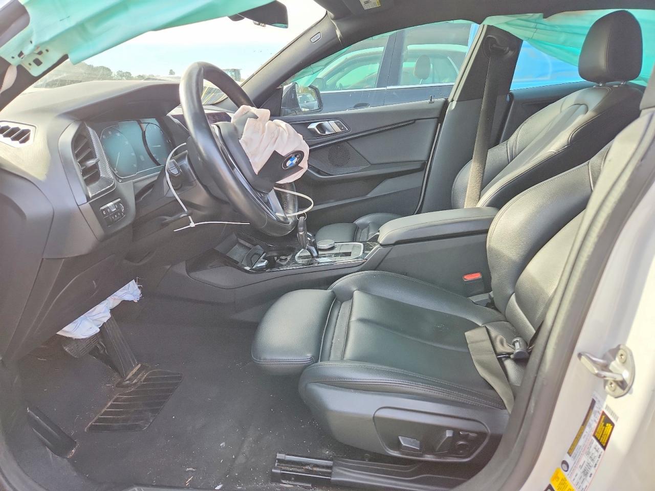 2021 BMW 228Xi - Фото 7