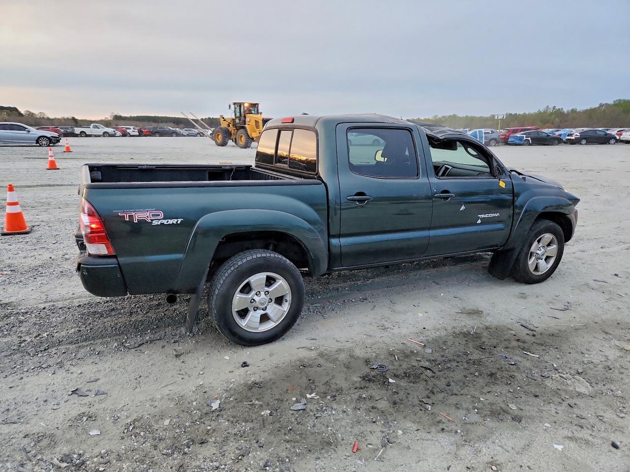 2010 Toyota Tacoma V6 - Фото 3