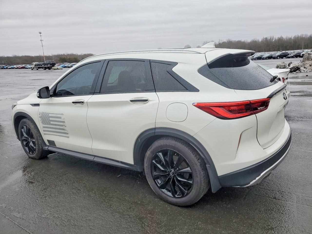 2019 Infiniti Qx50 Essential - Image 2