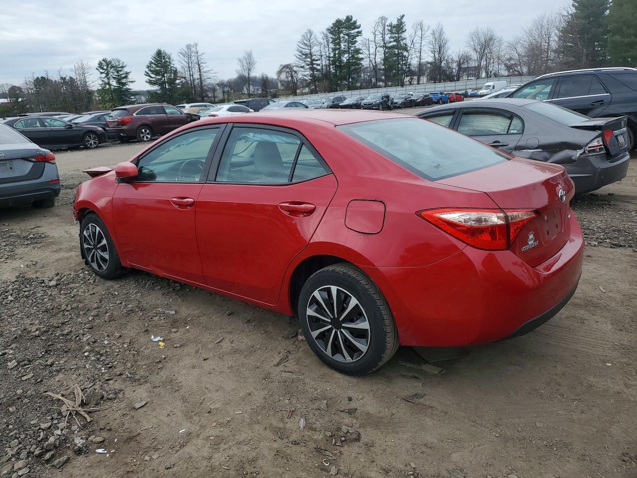 2017 Toyota Corolla Le - Фото 2