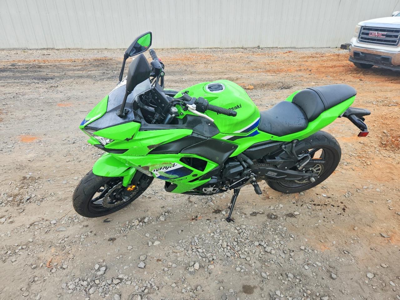 2026 Kawasaki Ex650 P - Фото 3