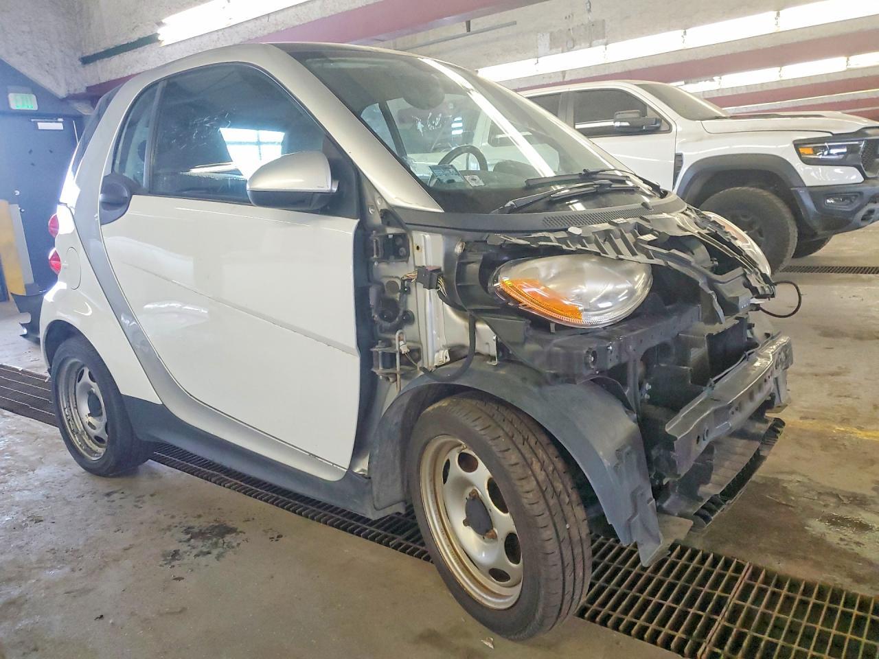 2014 Smart Fortwo Pure - Image 4