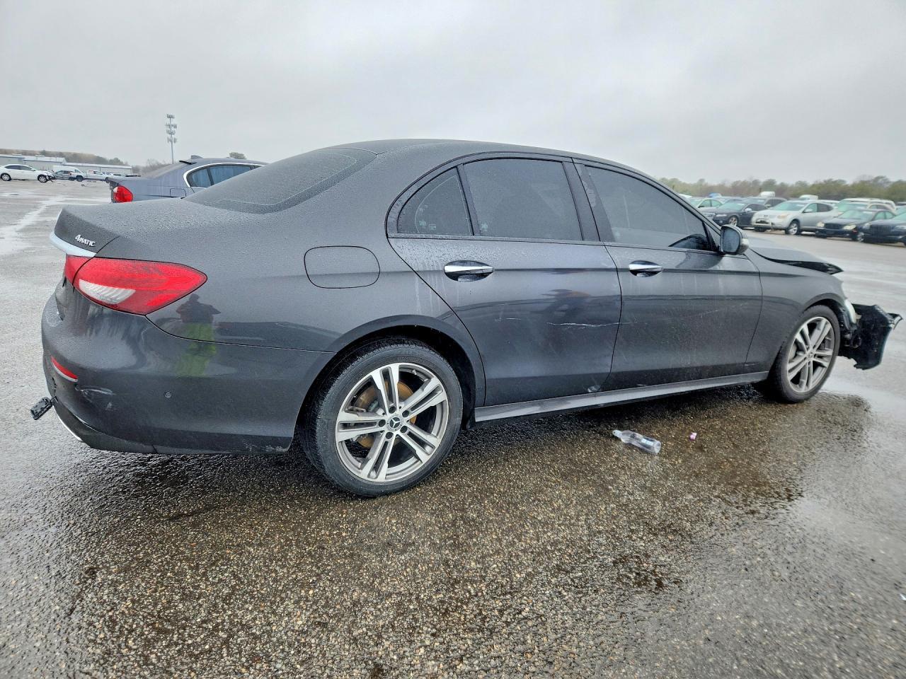 2021 Mercedes-Benz E 350 4Matic - Фото 3