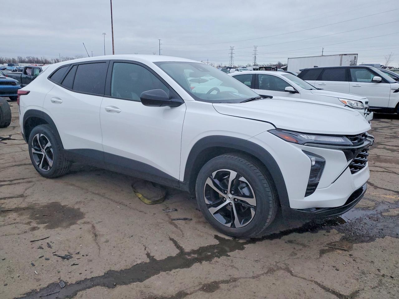 2025 Chevrolet Trax 1Rs - Фото 4