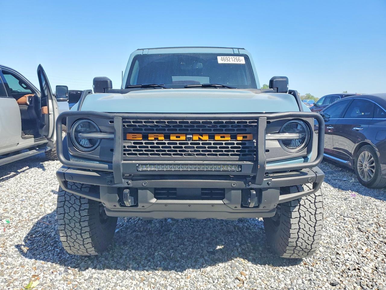 2023 Ford Bronco Base - Image 5