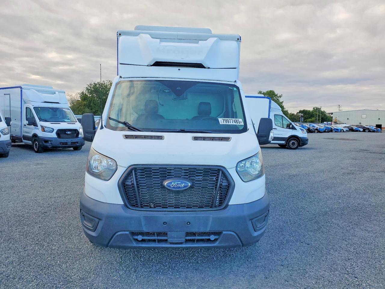 2020 Ford Transit Delivery Truck - Фото 5