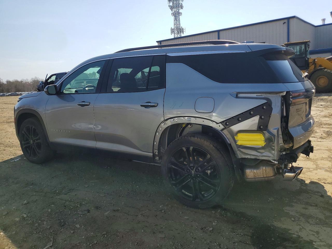 2025 Chevrolet Traverse Lt - Фото 2