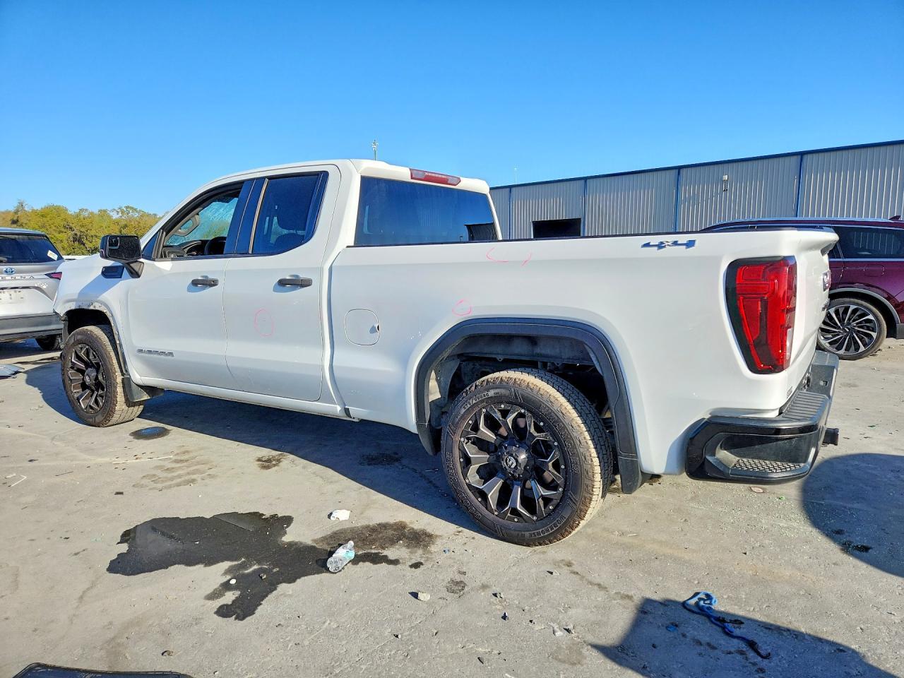2019 GMC Sierra K1500 - Фото 2