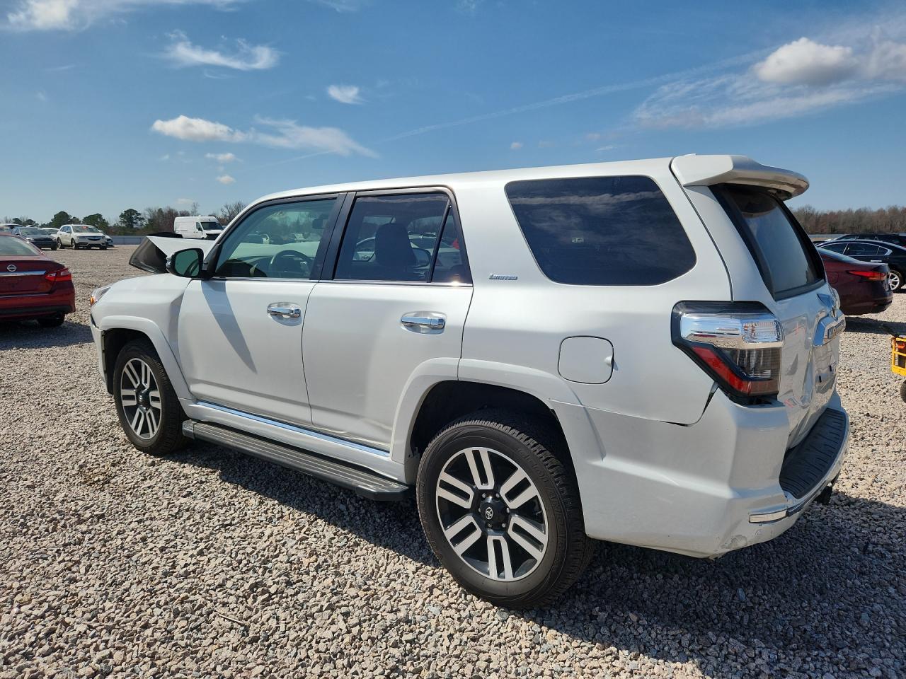 2024 Toyota 4Runner Limited - Фото 2