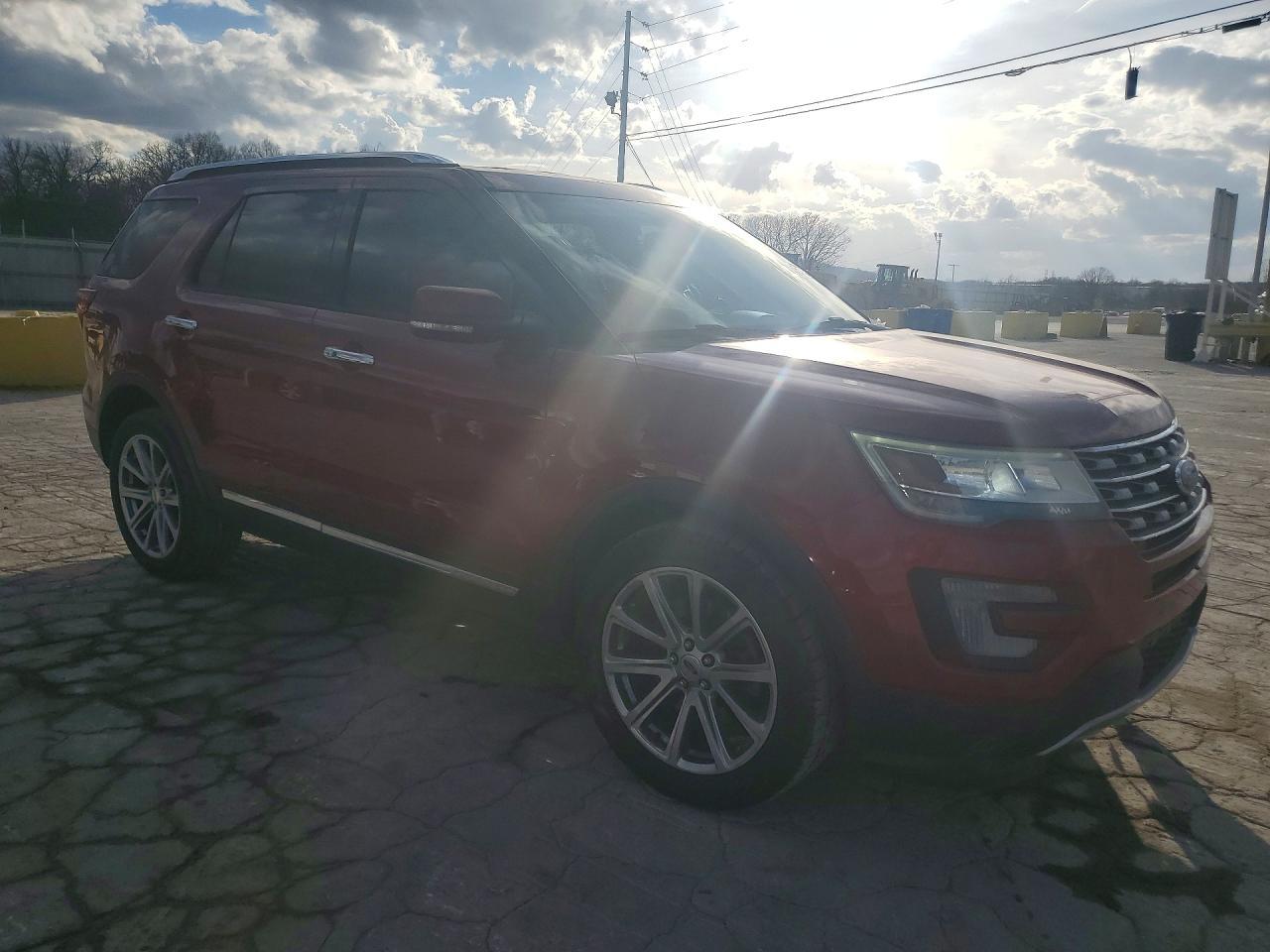 2017 Ford Explorer - Image 4