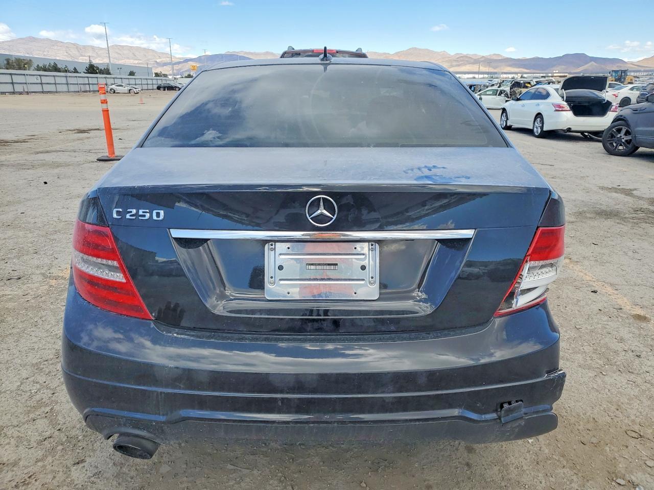 2014 Mercedes-Benz C 250 - Фото 6