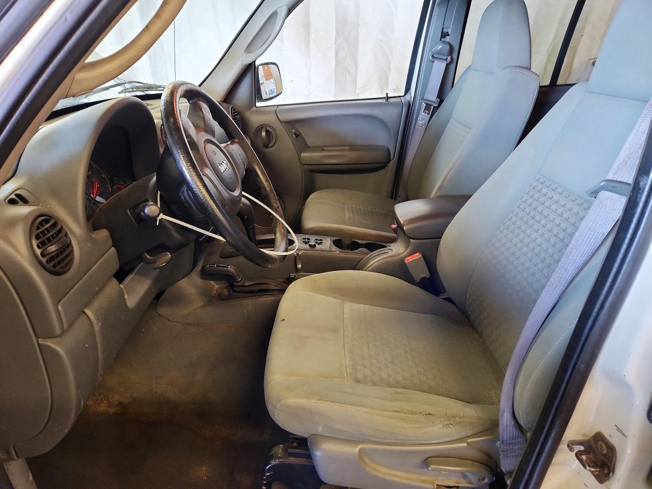 2006 Jeep Liberty Sport - Фото 7