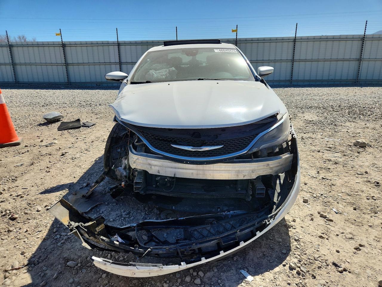 2015 Chrysler 200 C - Image 5