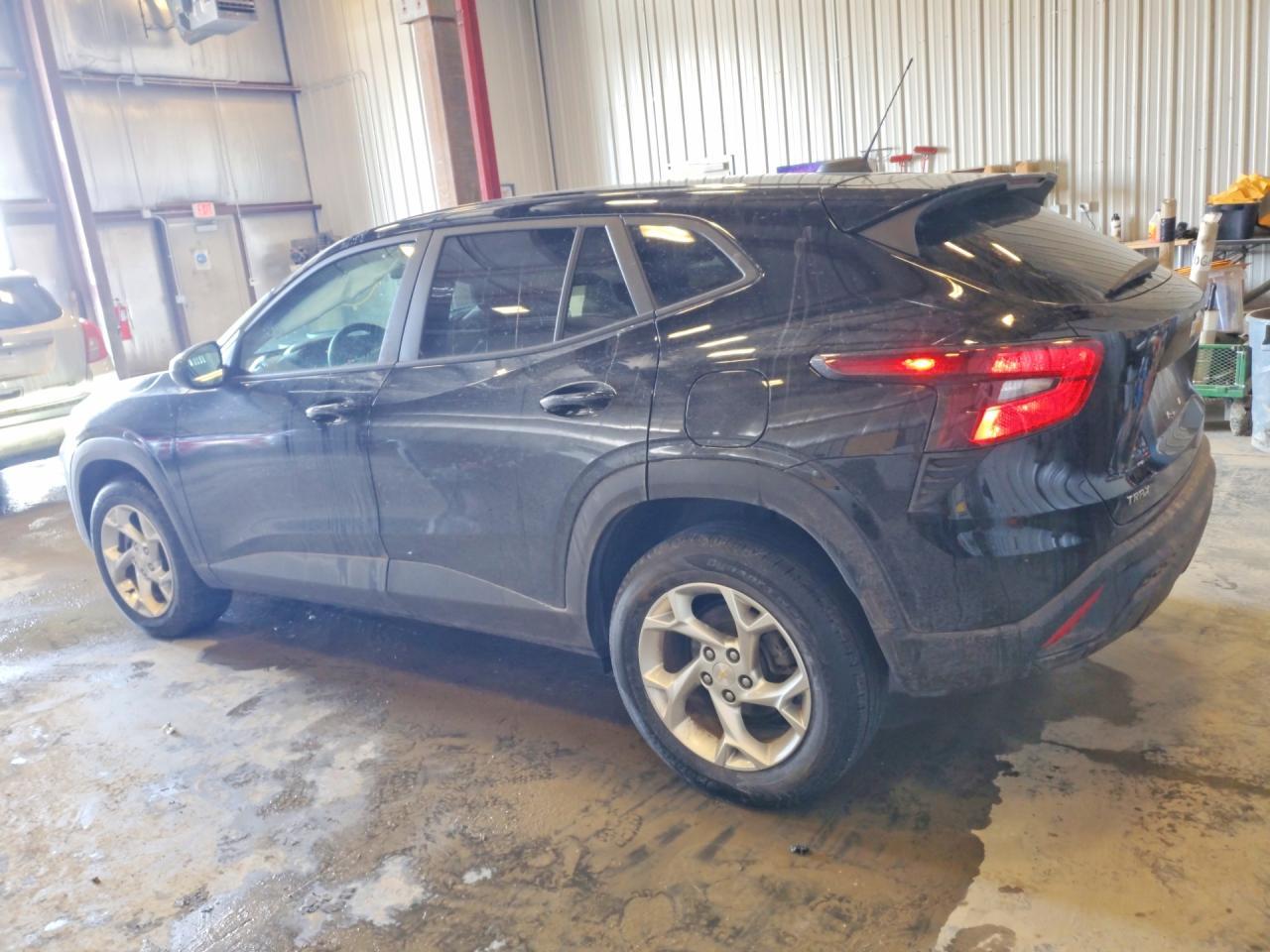2024 Chevrolet Trax Ls - Image 2