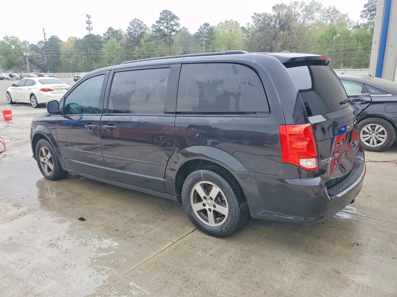 2012 Dodge Grand Caravan Sxt - Фото 2