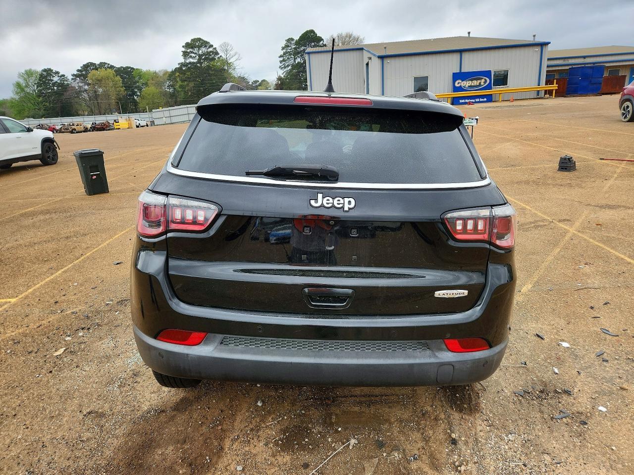 2017 Jeep Compass Latitude - Фото 6
