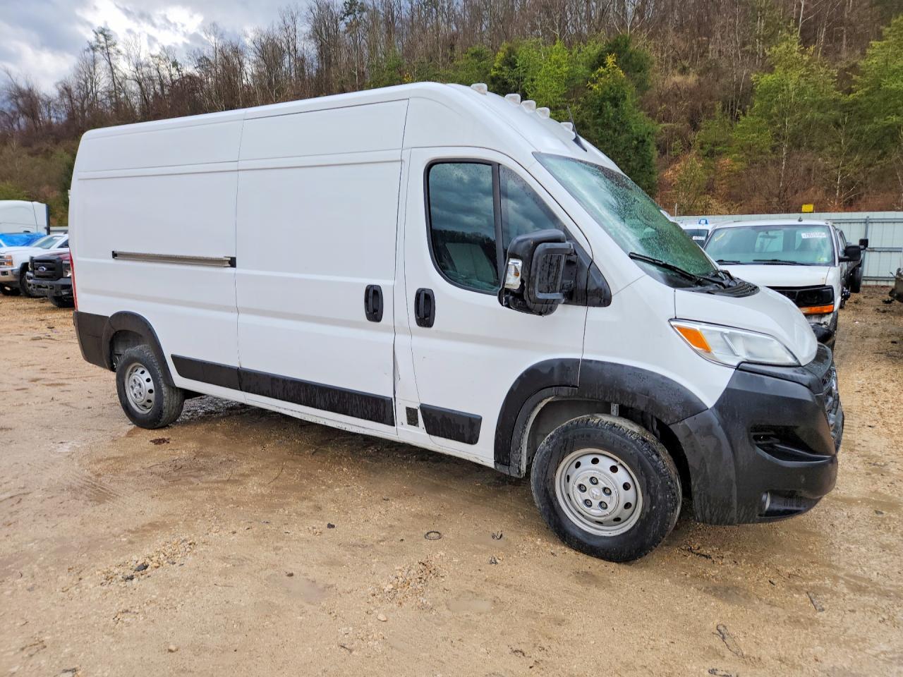 2023 Ram Promaster 2500 High Roof Delivery Van - Фото 4
