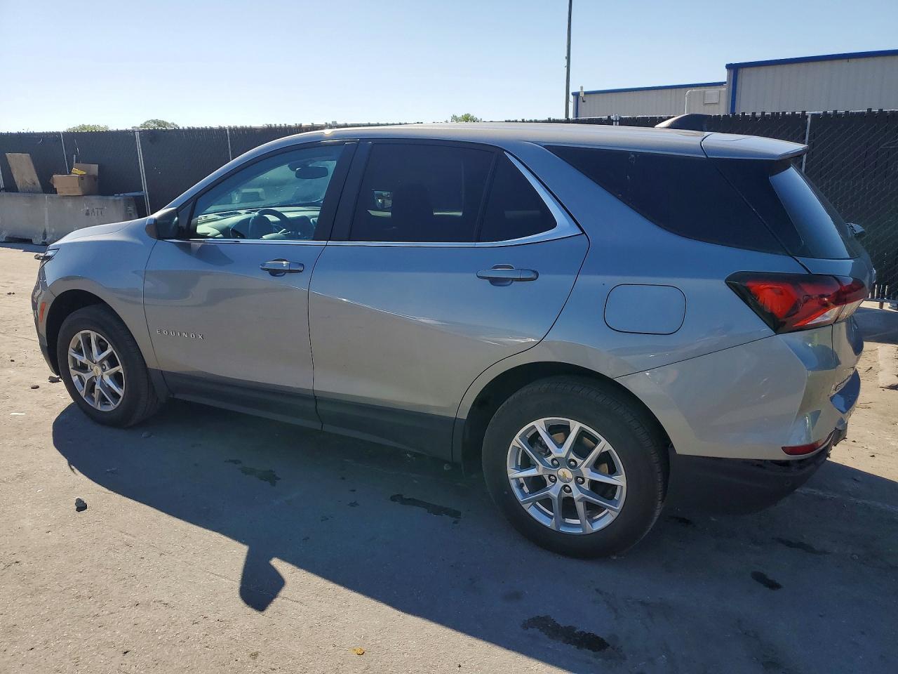 2023 Chevrolet Equinox Lt - Фото 2