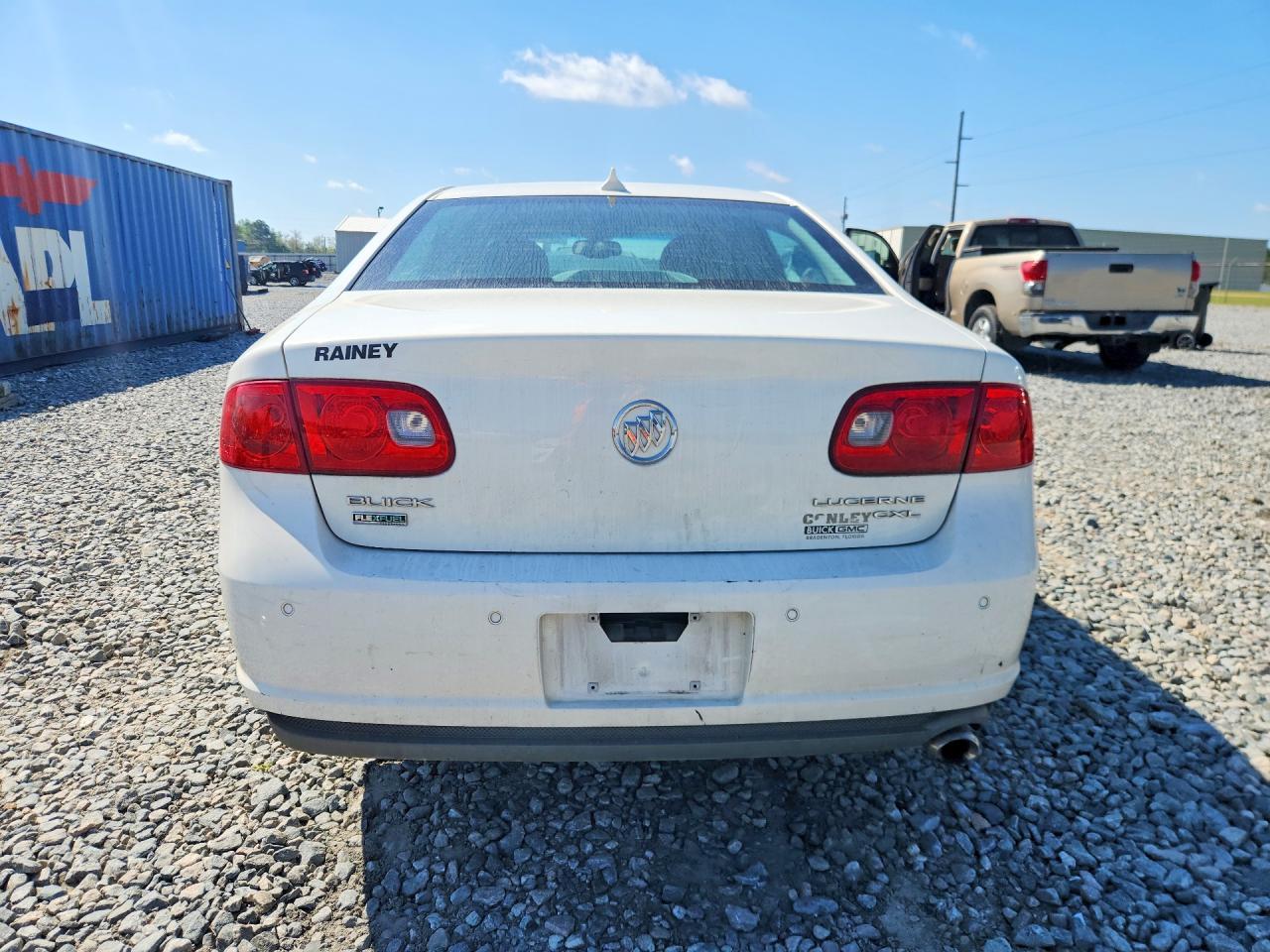 2011 Buick Lucerne Cxl - Image 6
