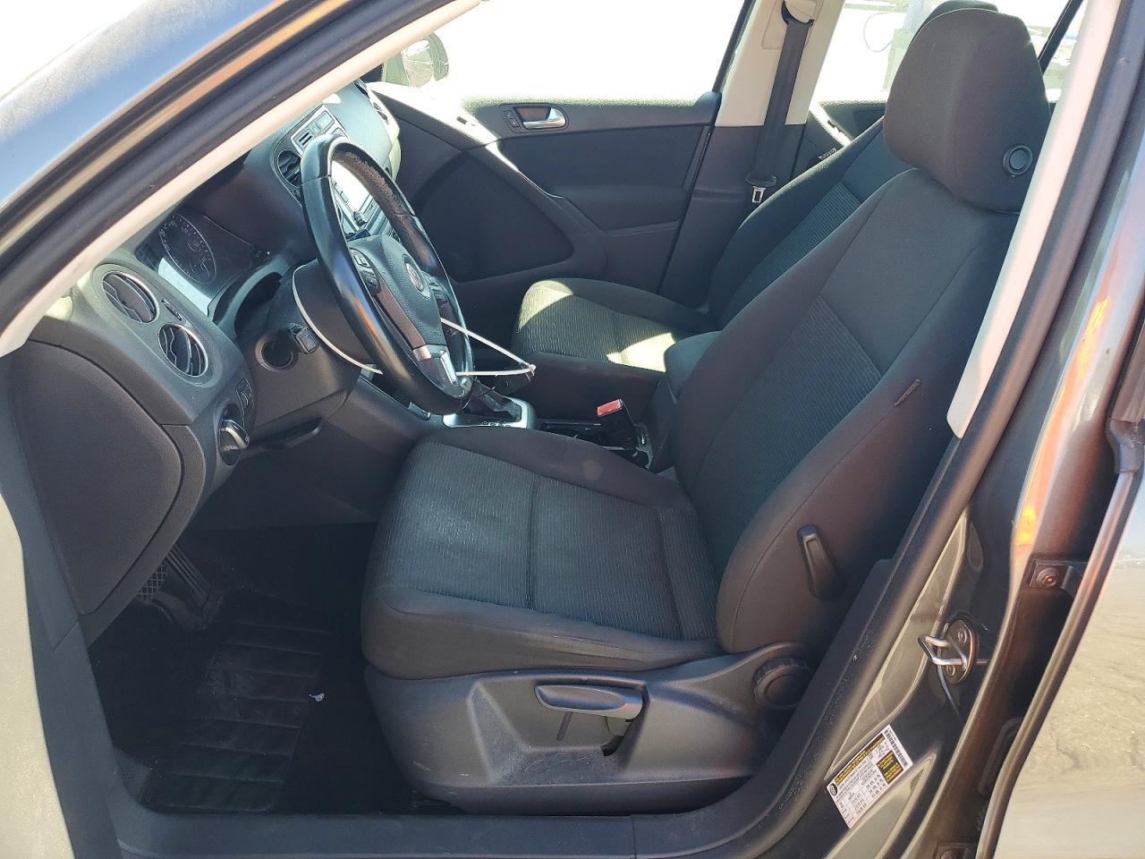 2015 Volkswagen Tiguan S - Фото 7