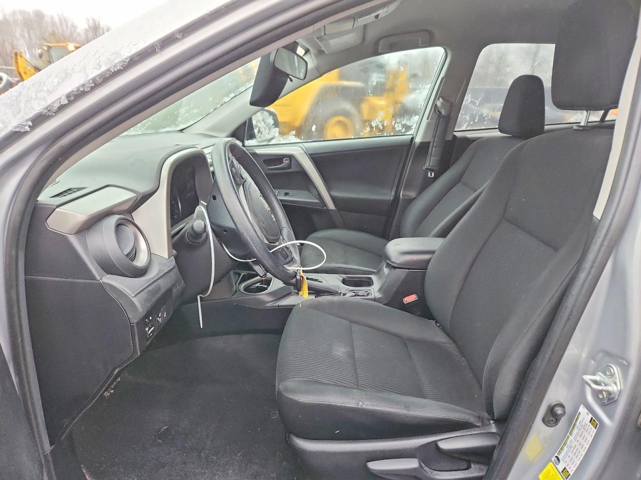 2018 Toyota Rav4 Le - Image 7