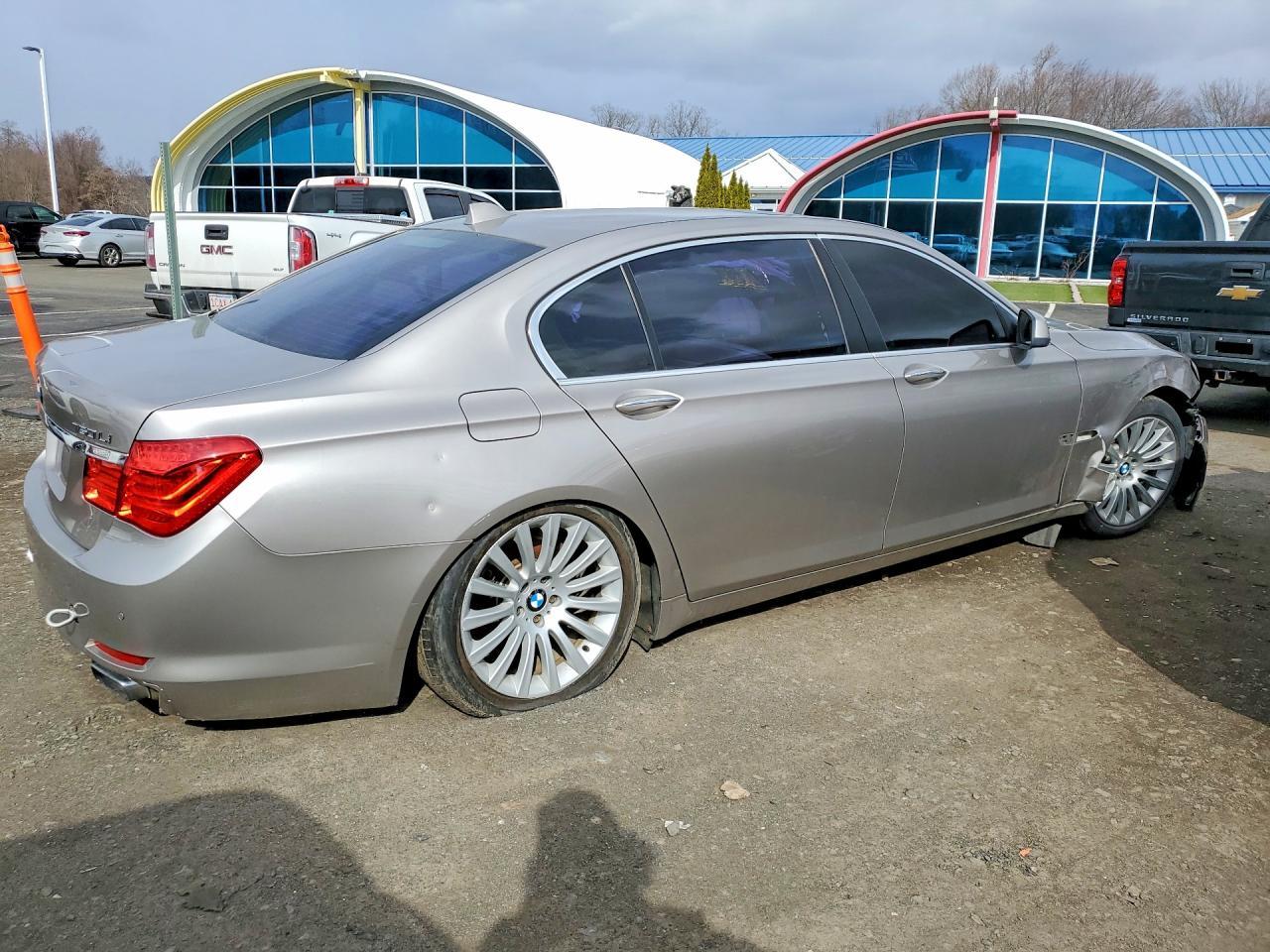 2010 BMW 750 Li xDrive - Фото 3