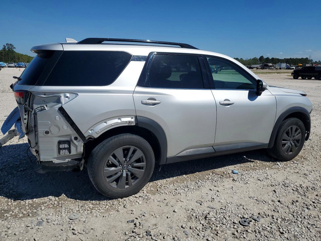 2023 Nissan Pathfinder Sv - Фото 3