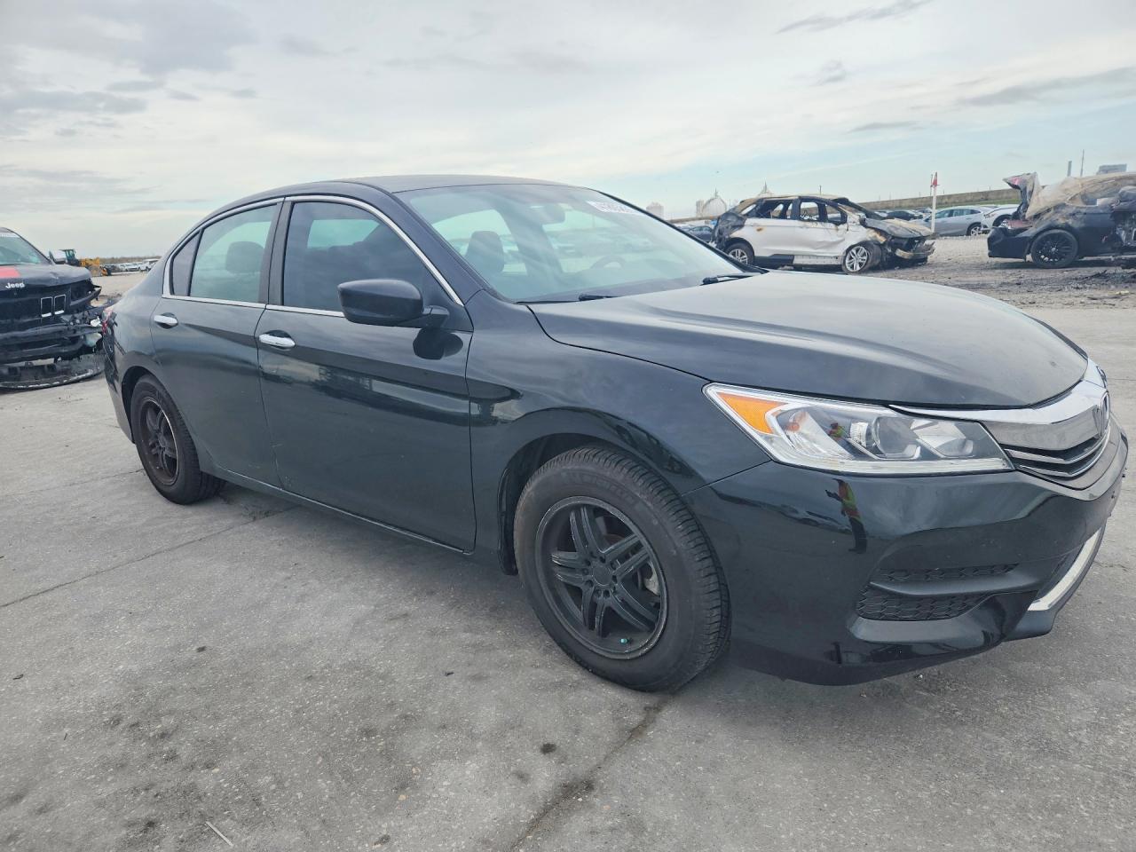 2016 Honda Accord Lx - Фото 4