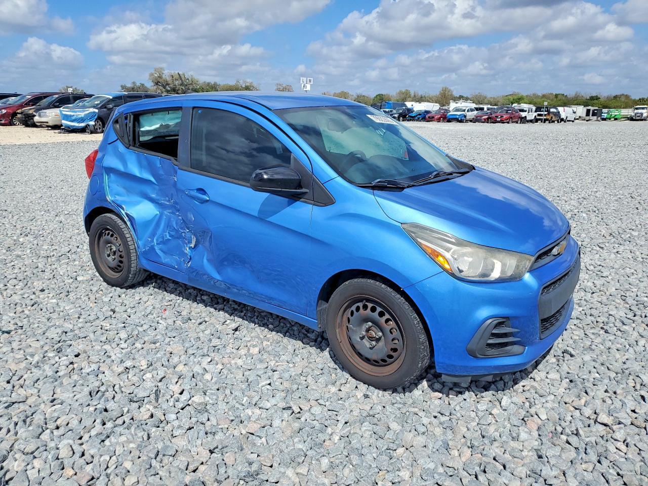 2016 Chevrolet Spark Ls - Фото 4