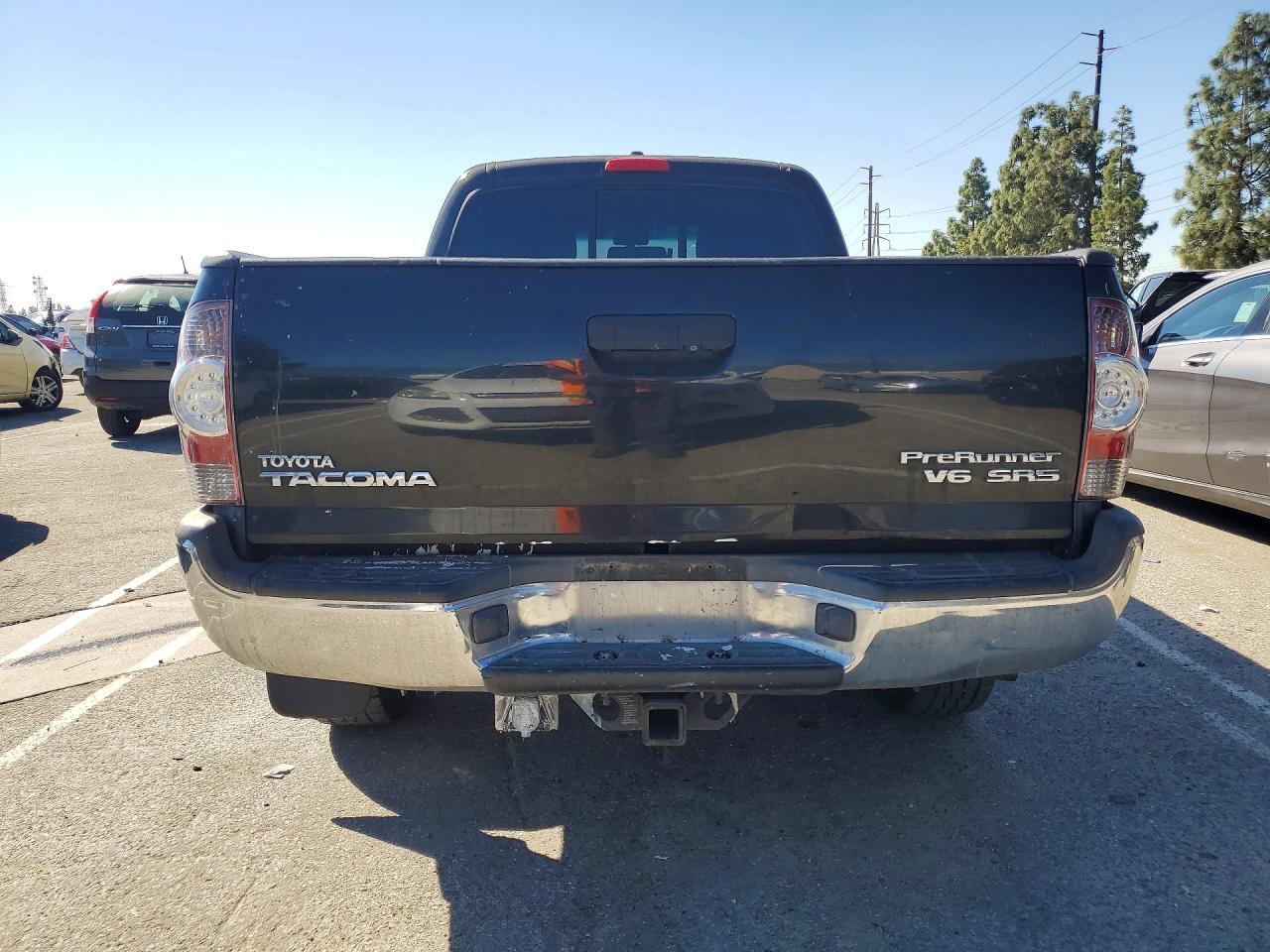 2010 Toyota Tacoma Double Cab Prerunner Long Bed - Image 6