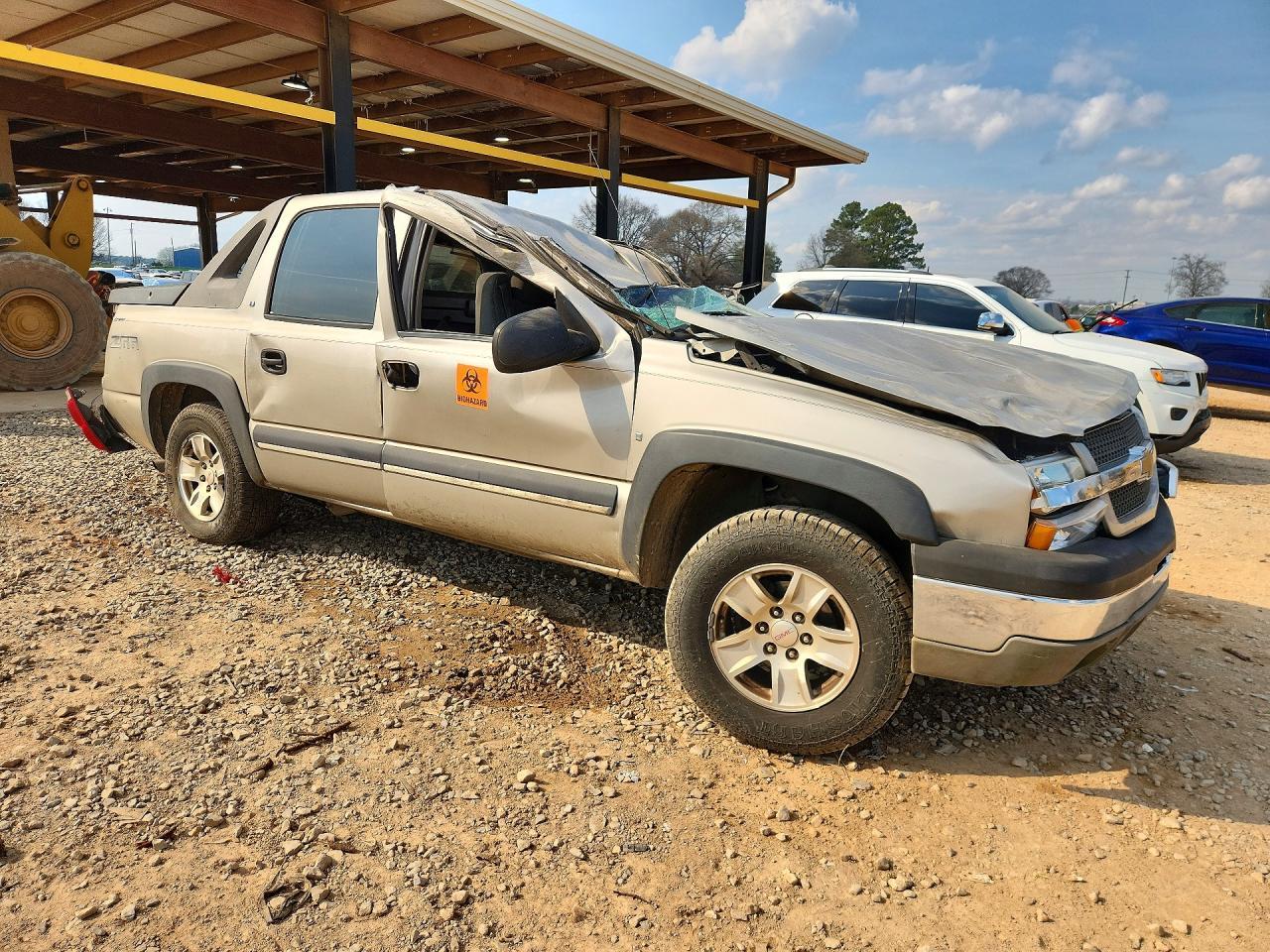 2004 Chevrolet Avalanche C1500 - Image 4