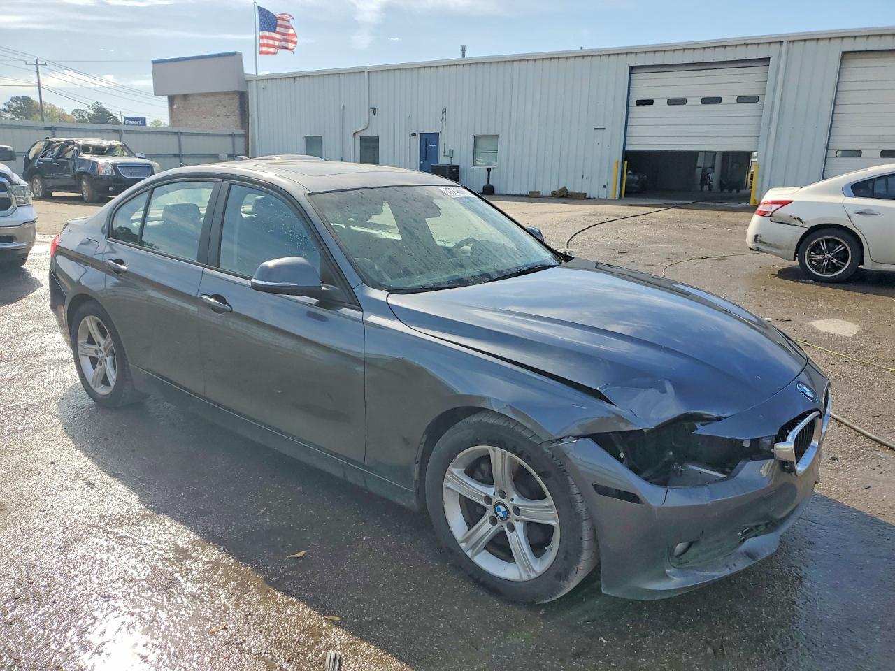 2013 BMW 320 I - Фото 4
