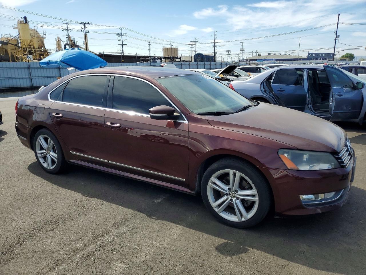 2013 Volkswagen Passat Sel - Фото 5