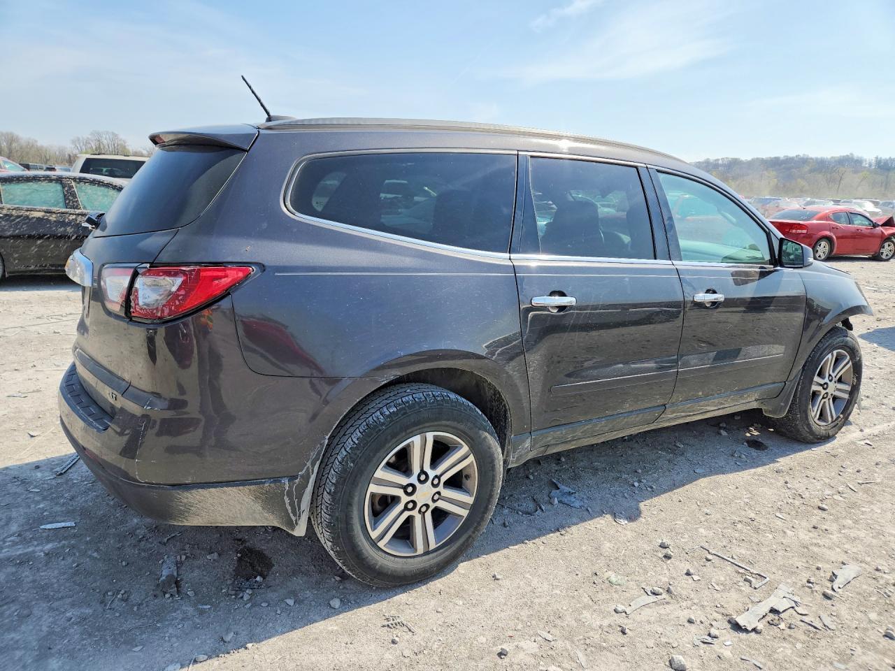 2017 Chevrolet Traverse Lt - Image 3