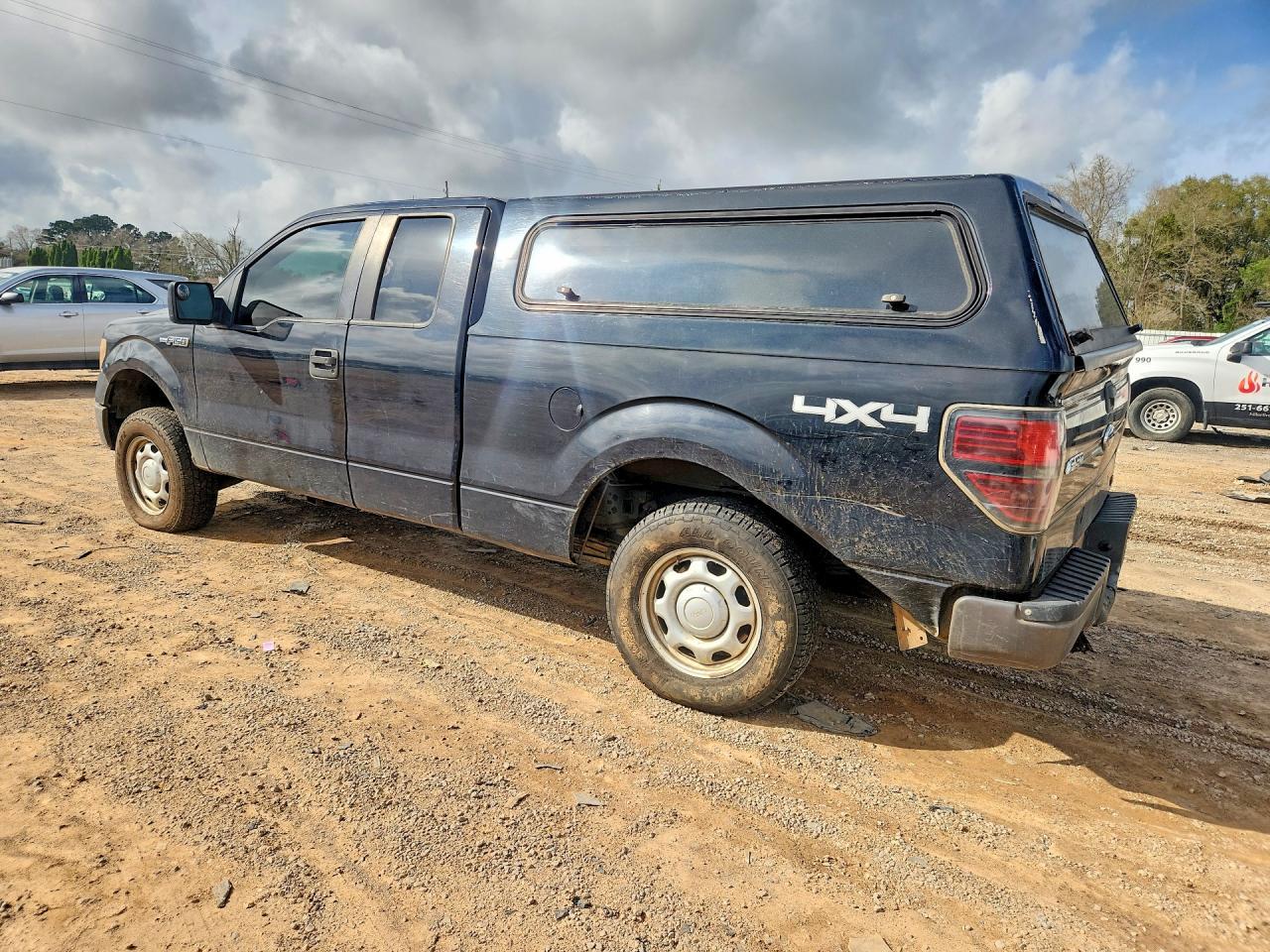 2010 Ford F150 Super Cab - Фото 2