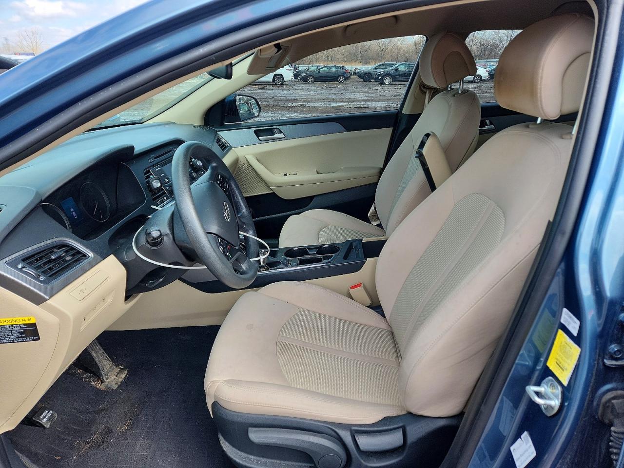 2017 Hyundai Sonata Base - Image 7