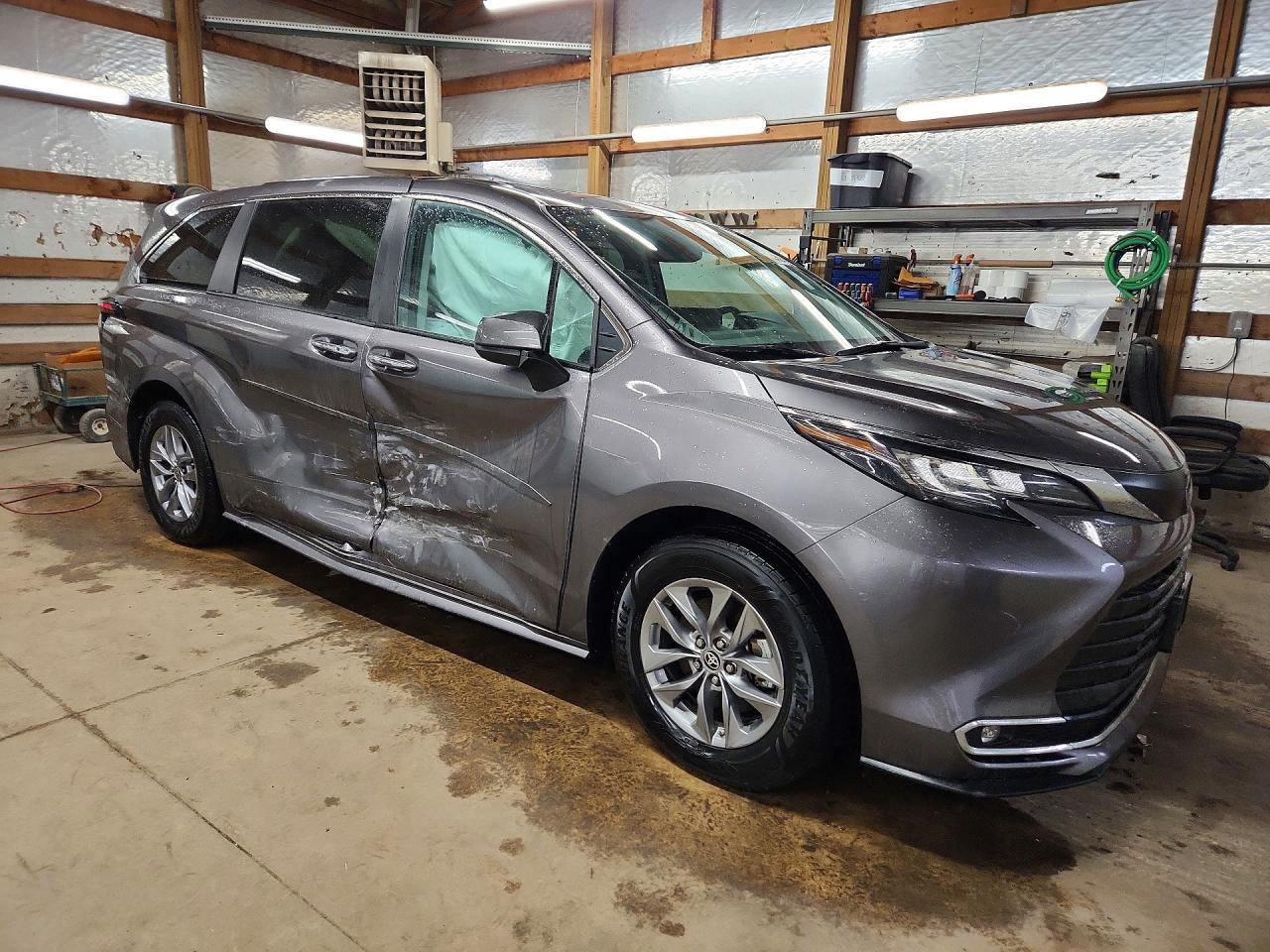2023 Toyota Sienna Xle 8-Passenger - Фото 4