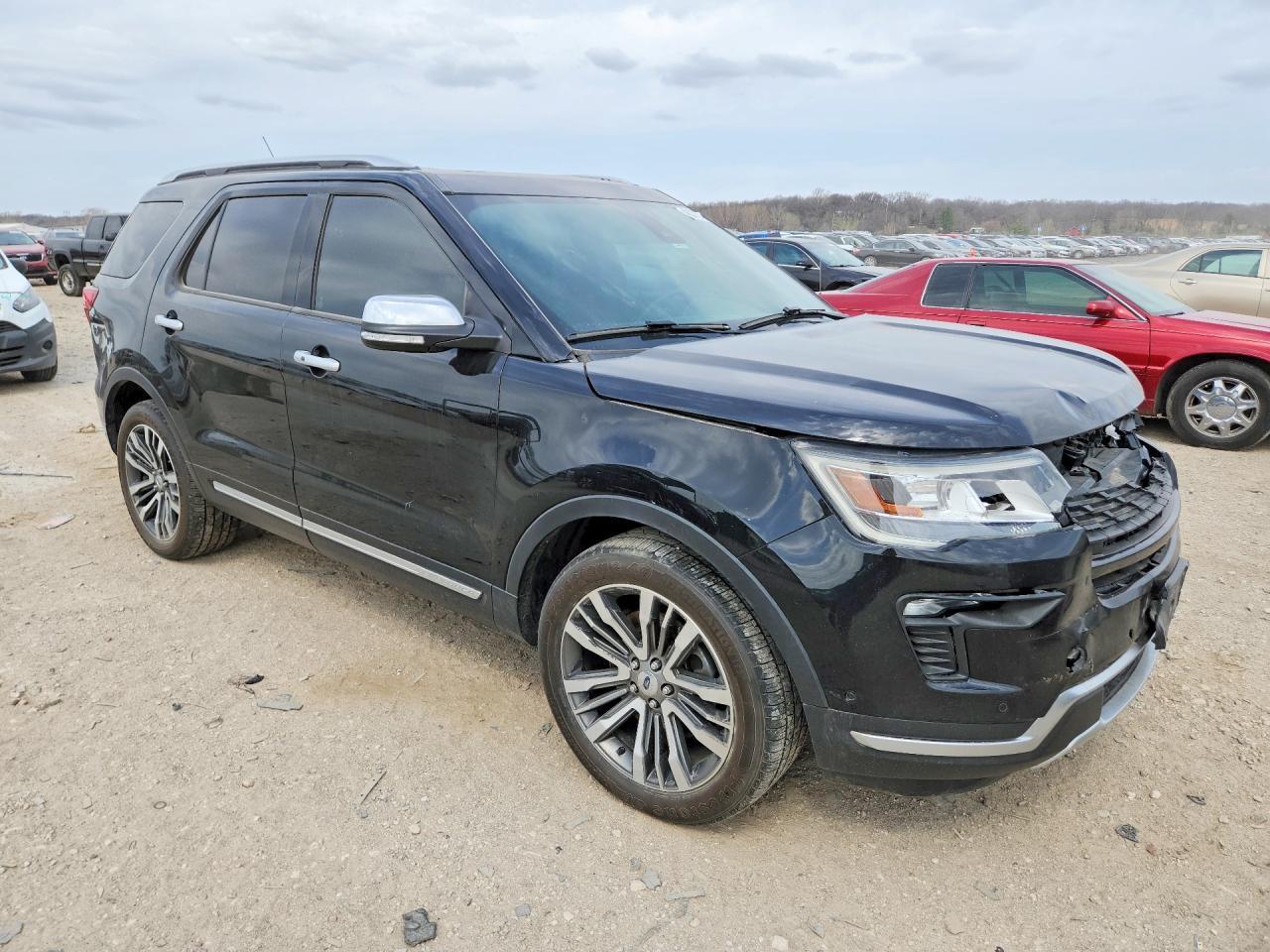 2018 Ford Explorer Platinum - Image 4