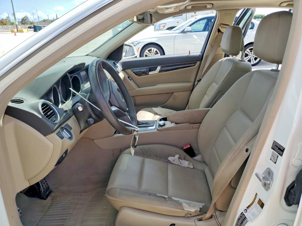 2014 Mercedes-Benz C 250 - Фото 7