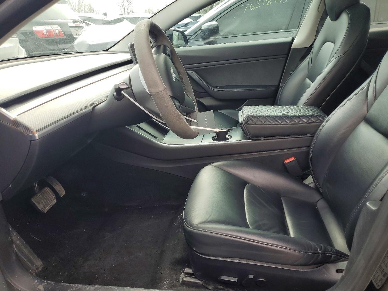 2019 Tesla Model 3 - Фото 7