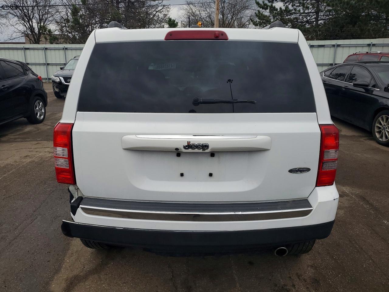 2016 Jeep Patriot Latitude - Фото 6