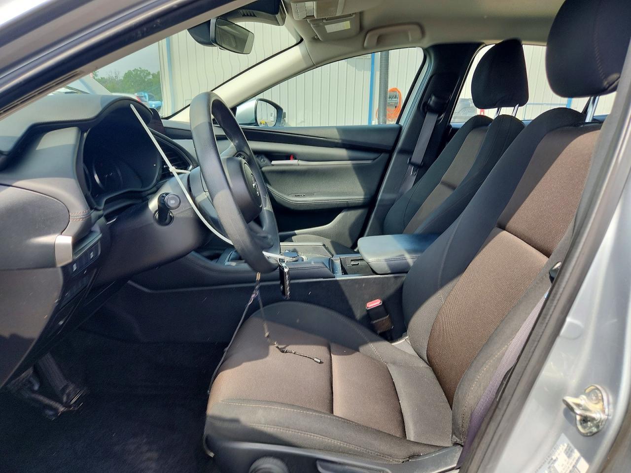 2021 Mazda 3 - Image 7